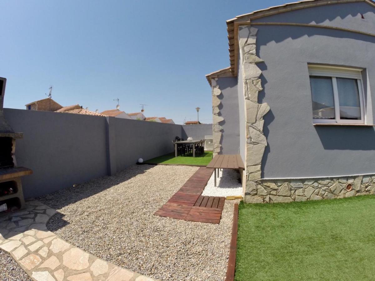 Villa Casa En L Escala Con Piscina Y Wifi Free à L' Escala Extérieur photo