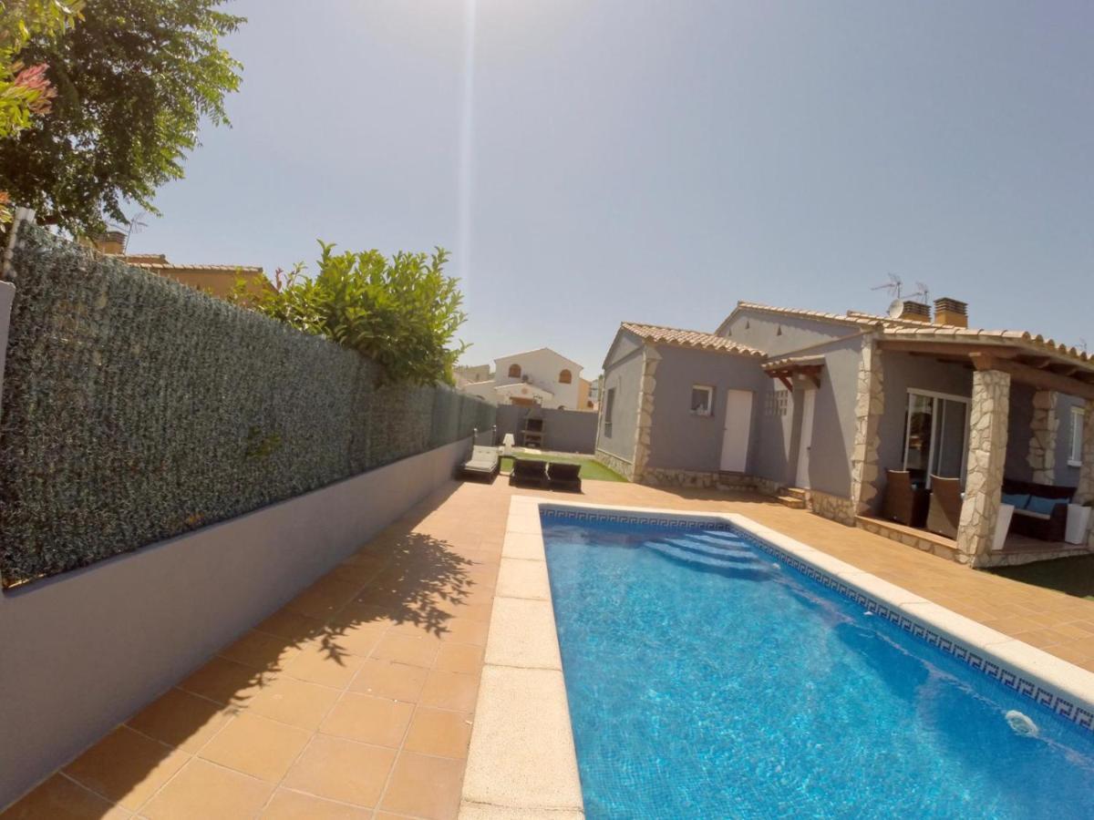 Villa Casa En L Escala Con Piscina Y Wifi Free à L' Escala Extérieur photo